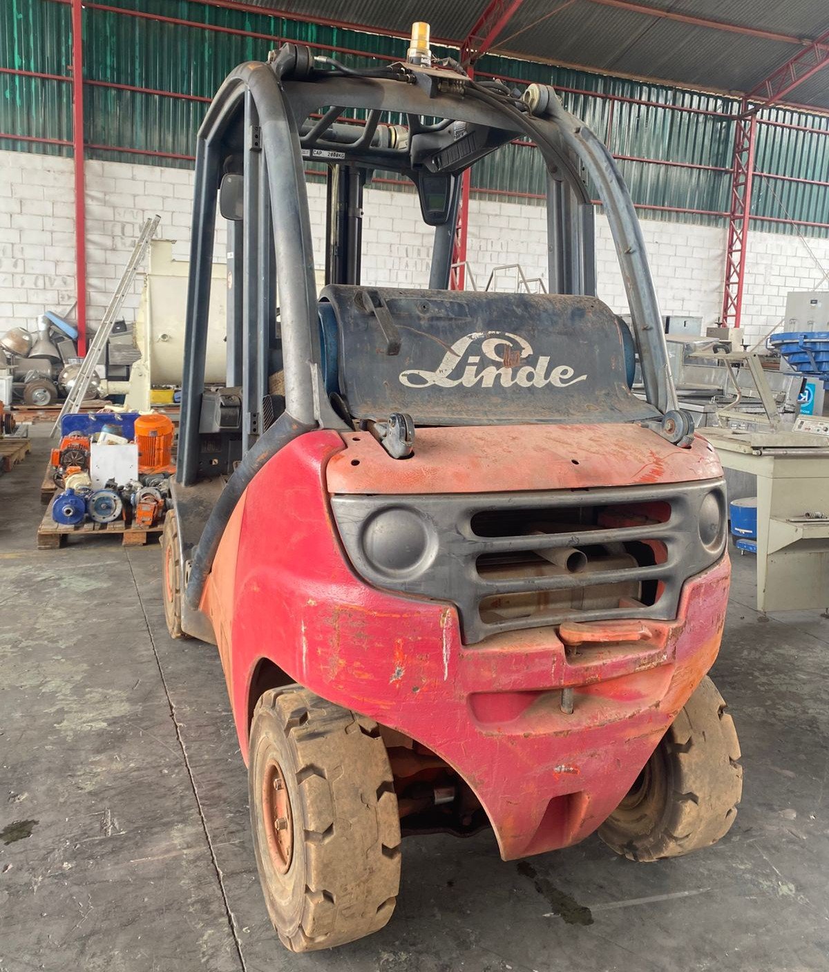 Empilhadeira Combustão - Linde - H25T