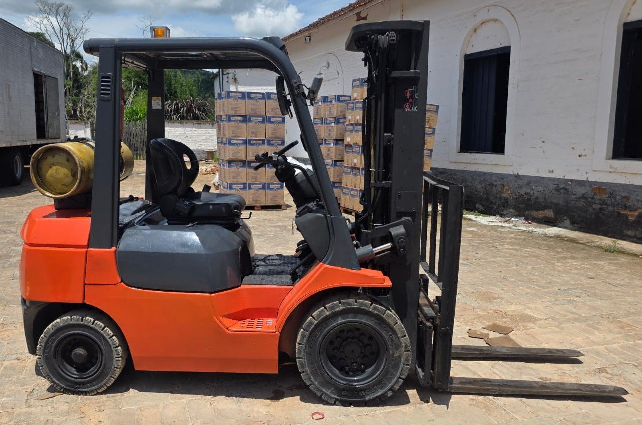 Empilhadeira Combustão - Toyota - 7FG25