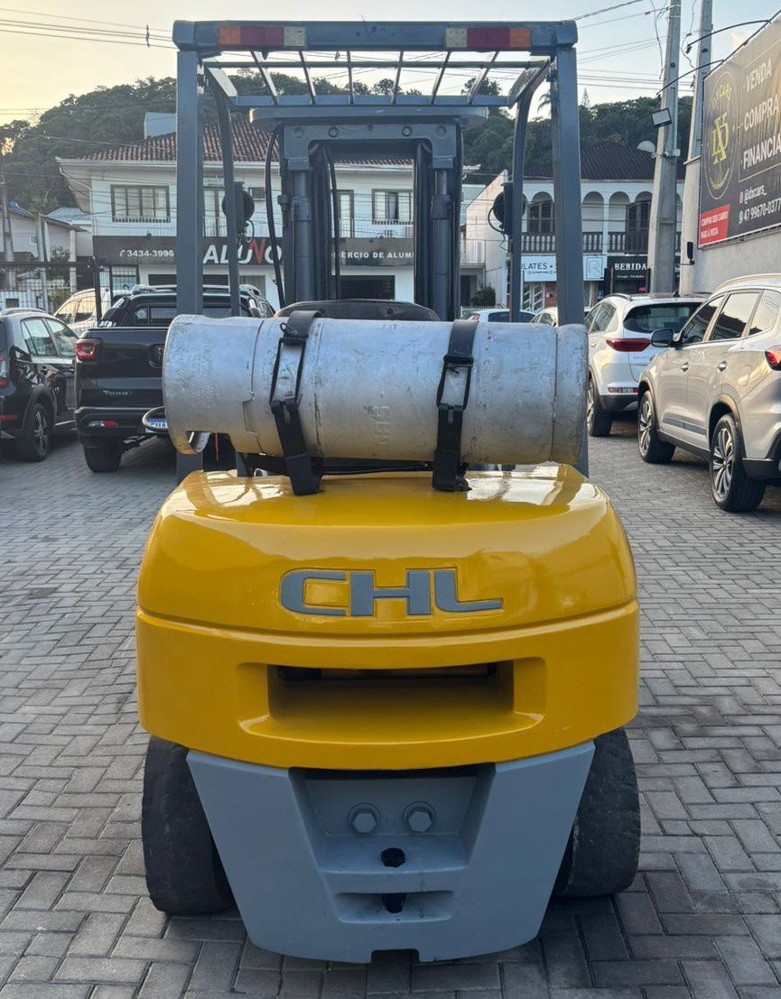 Empilhadeira Combustão - CHL - CPQD35