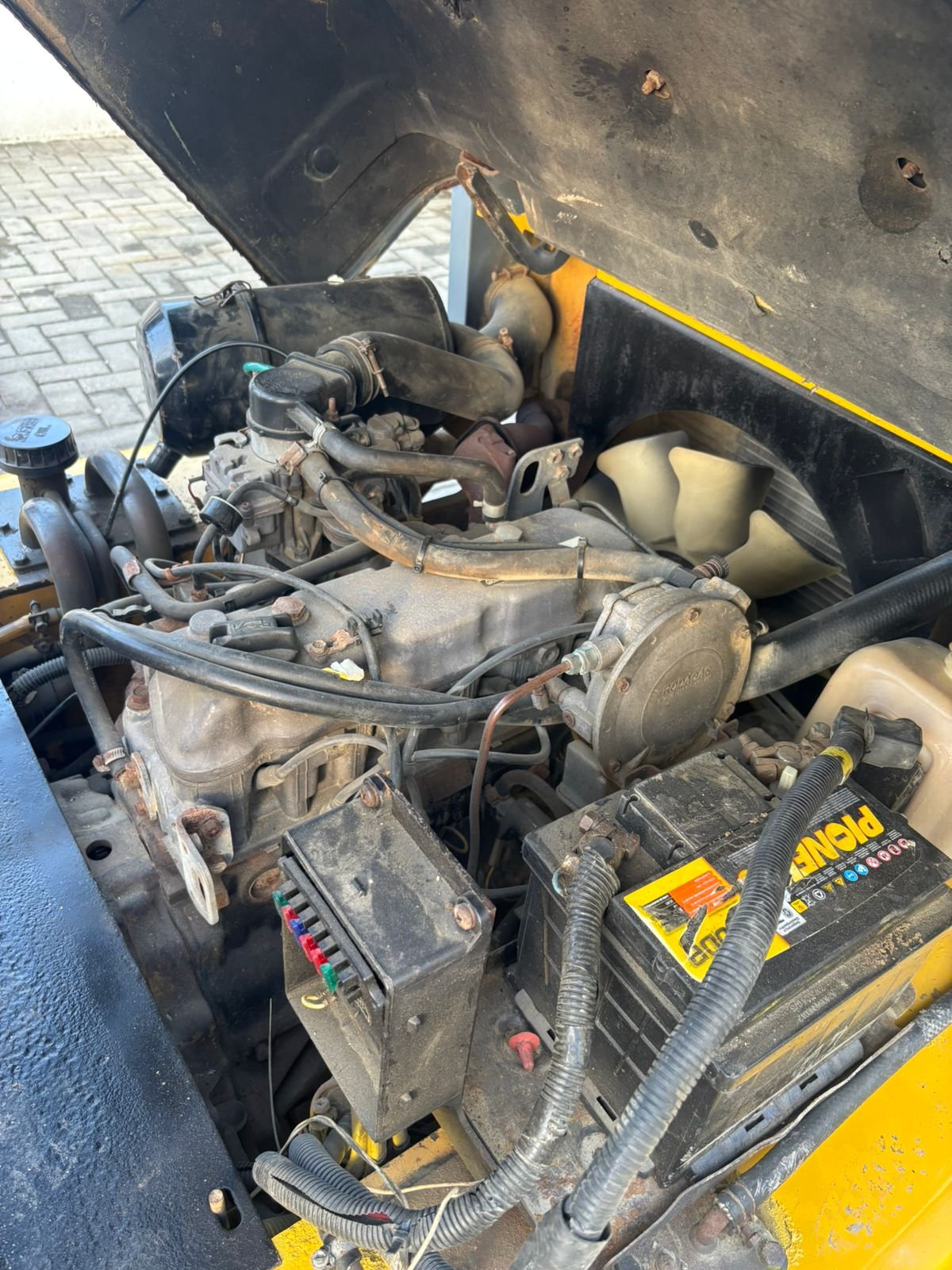 Empilhadeira Combustão - CHL - CPQD35