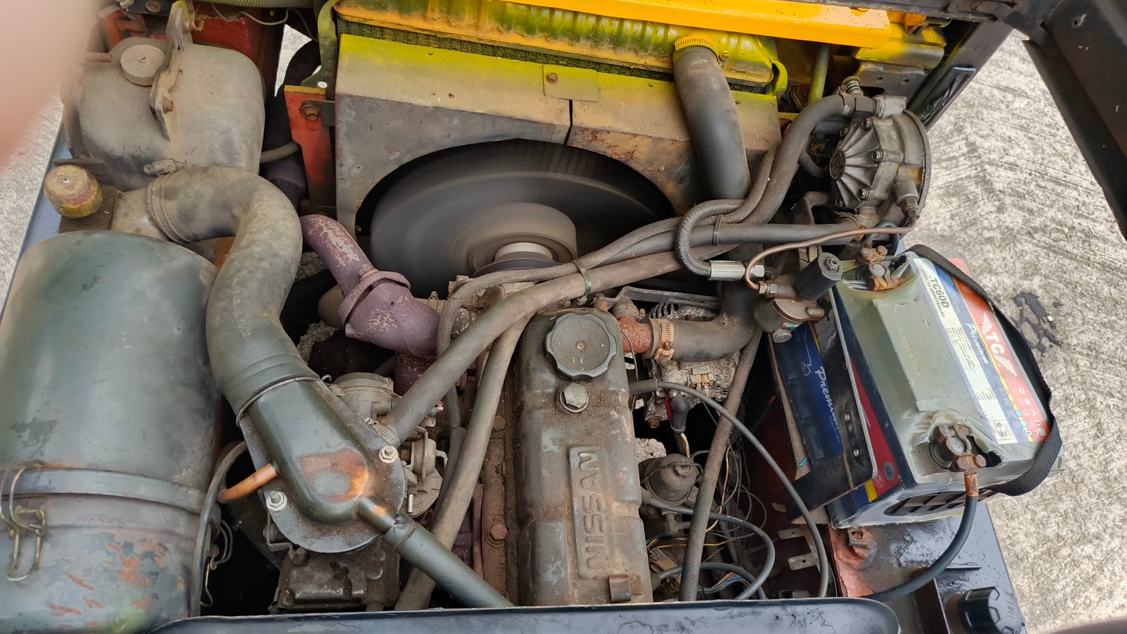 Empilhadeira Combustão - Nissan - PJ02A25U