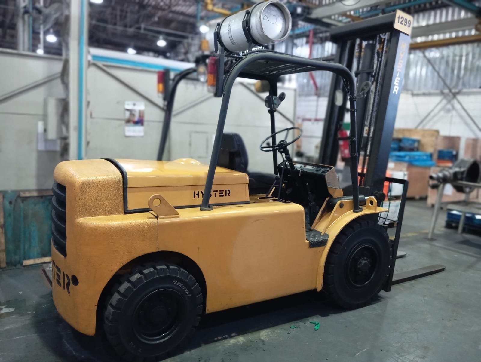 Empilhadeira Combustão - Hyster - H80J