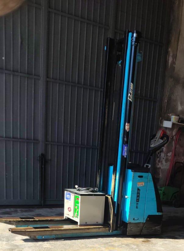 Empilhadeira Paleteira - Paletrans - PT1635