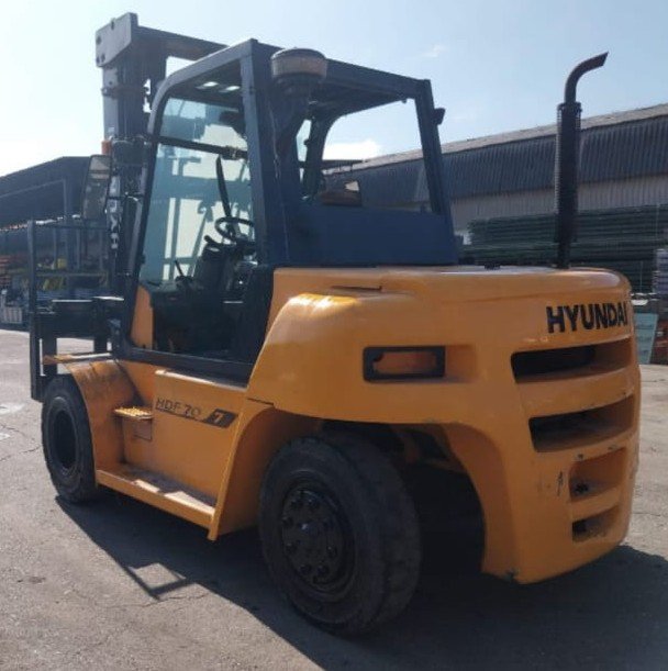 Empilhadeira Combustão - Hyundai - HDF70-7S