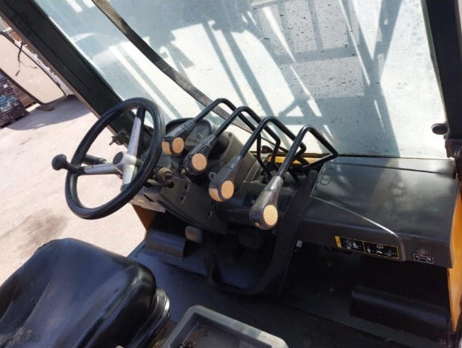 Empilhadeira Combustão - Hyundai - HDF70-7S